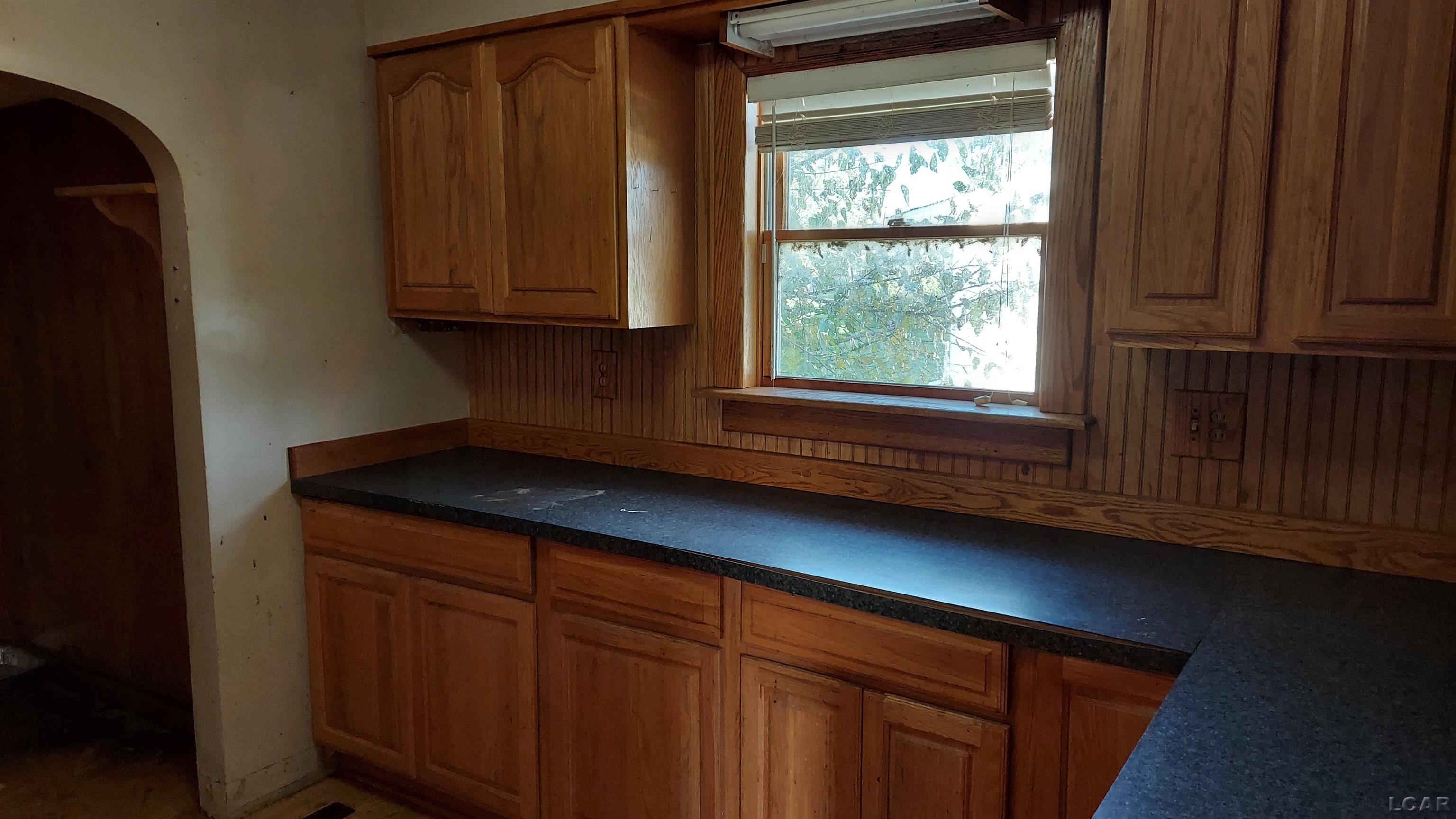 7790 North Custer Road Monroe, MI 48162 - Photo 8 of 14 50123796-7.JPG