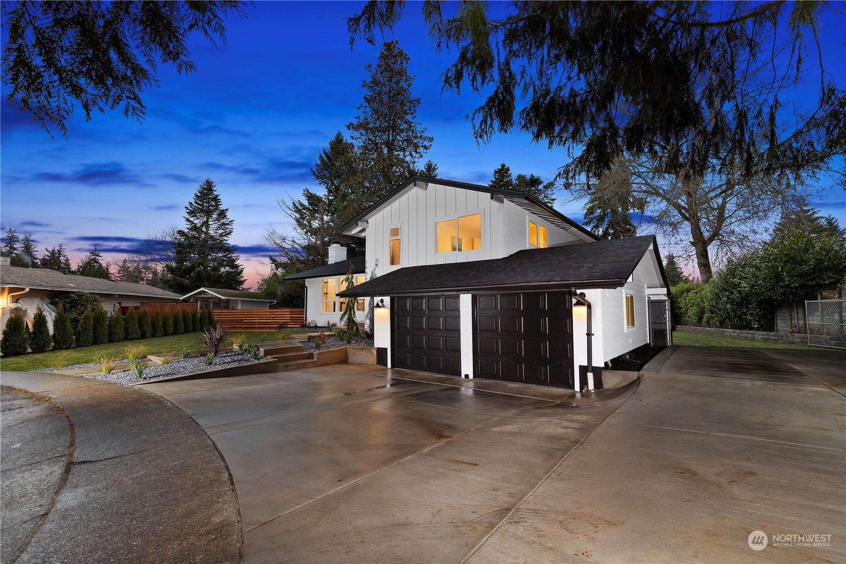1806 Whitman Court Northeast Renton, WA 98059 - Photo 4 of 39 Gallery Image 4