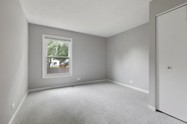 $3,700 | 135 Encina Drive, Naperville, IL 60540