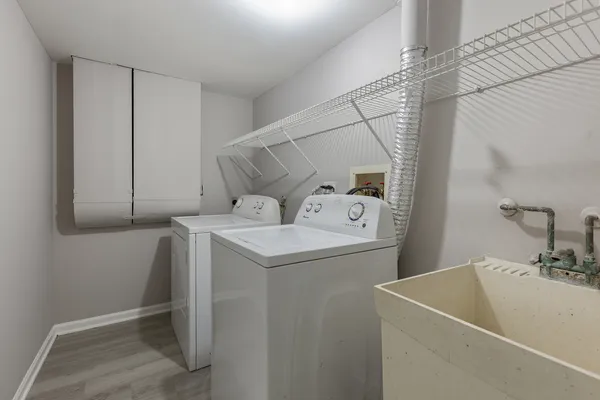 $3,700 | 135 Encina Drive, Naperville, IL 60540