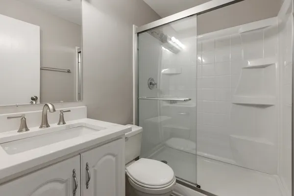 $3,700 | 135 Encina Drive, Naperville, IL 60540