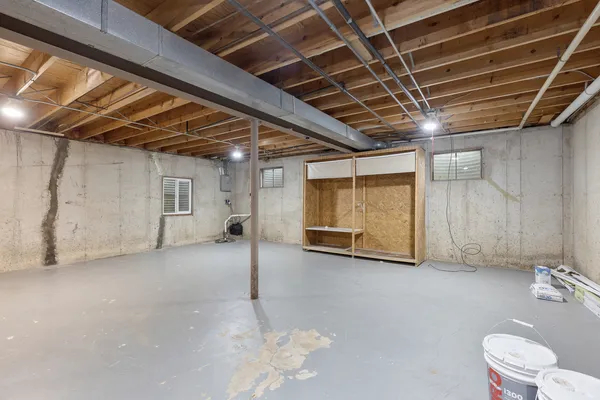 $3,700 | 135 Encina Drive, Naperville, IL 60540