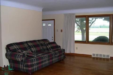 5211 Thirteen Mile Road Warren, MI 48092 - Photo 2 of 5 483285-1.JPG