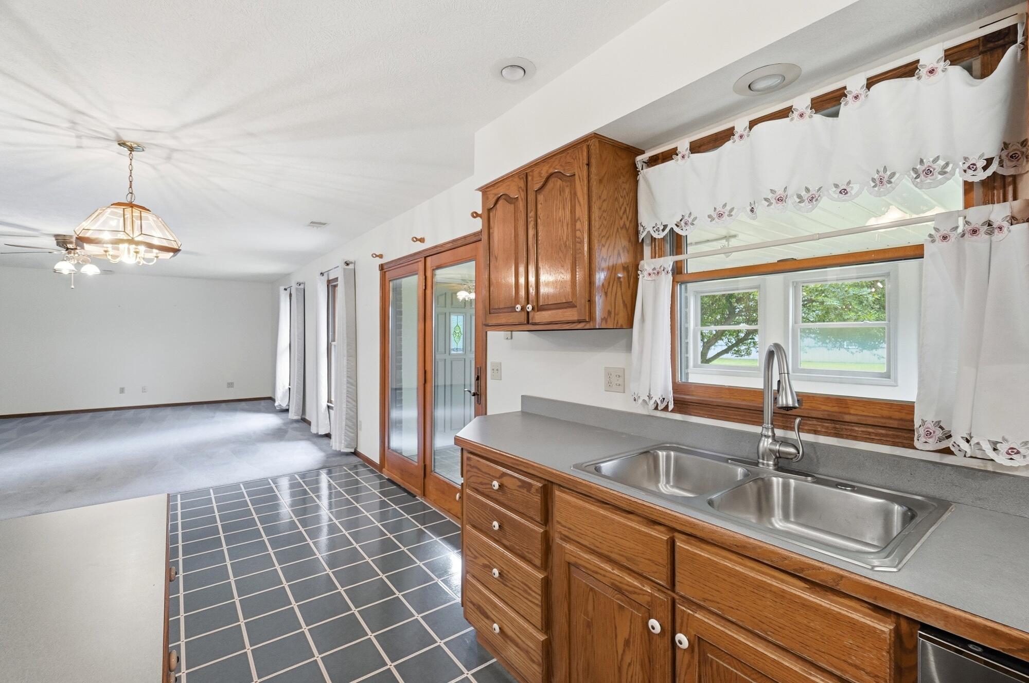 4045 Dialton Road Springfield, OH 45502 - Photo 24 of 60 023