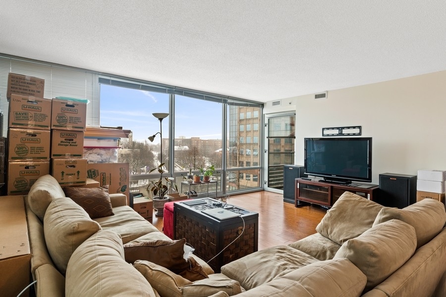 800 Elgin Road, Unit 603 Evanston, IL 60201 - Photo 5 of 13