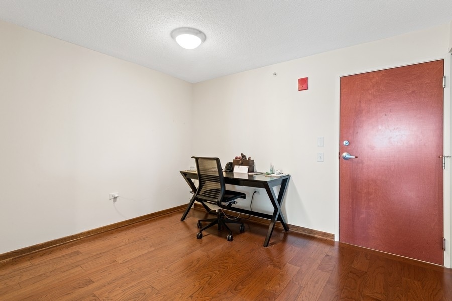 800 Elgin Road, Unit 603 Evanston, IL 60201 - Photo 8 of 13