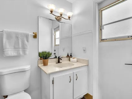 $629,900 | 895 Northwest 87th Avenue, Coral Springs, FL 33071