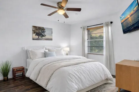 $629,900 | 895 Northwest 87th Avenue, Coral Springs, FL 33071