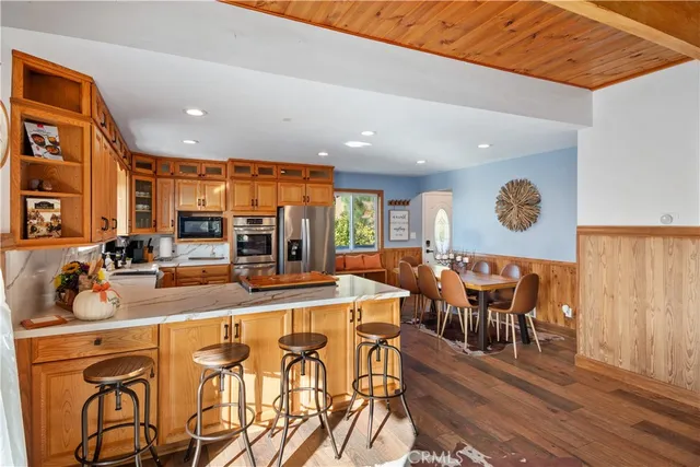 $765,000 | 1243 North Grass Valley Road, Lake Arrowhead, CA 92352