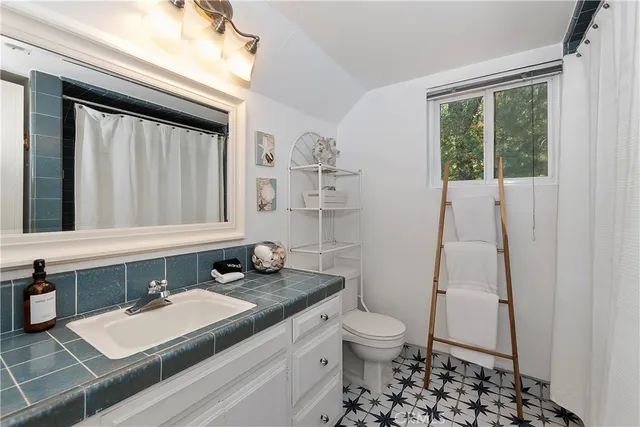 $765,000 | 1243 North Grass Valley Road, Lake Arrowhead, CA 92352