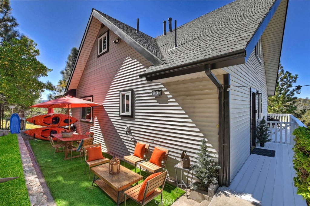 1243 North Grass Valley Road Lake Arrowhead, CA 92352 - Photo 6 of 65