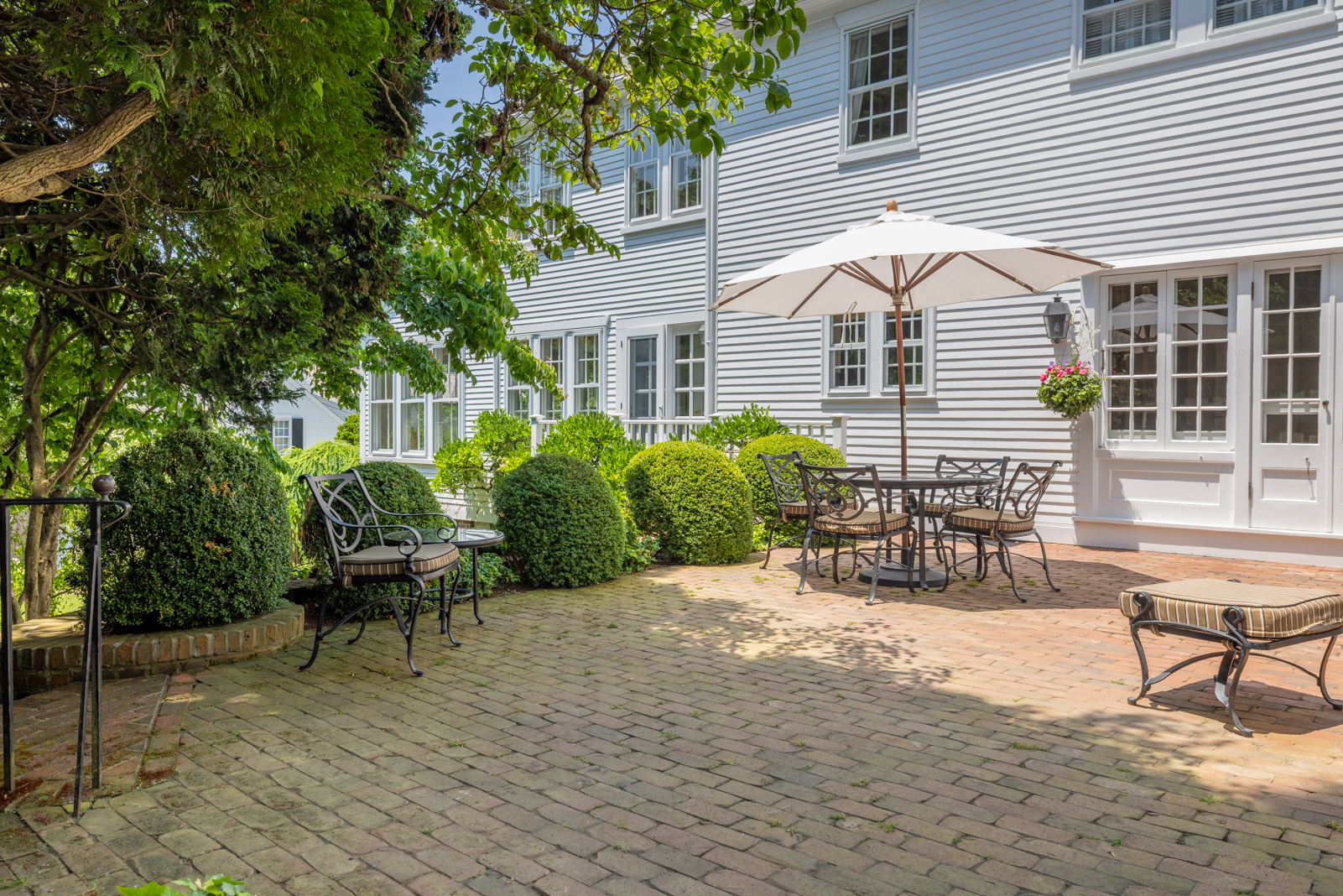 7 Pleasant Street Nantucket, MA 02554 - Photo 15 of 50