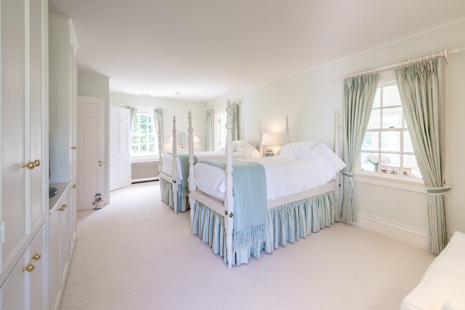 7 Pleasant Street Nantucket, MA 02554 - Photo 28 of 50