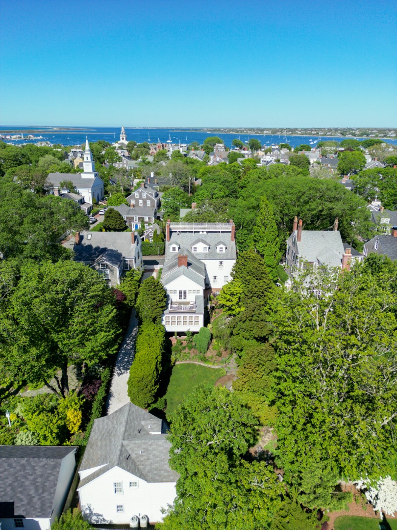 7 Pleasant Street Nantucket, MA 02554 - Photo 3 of 50