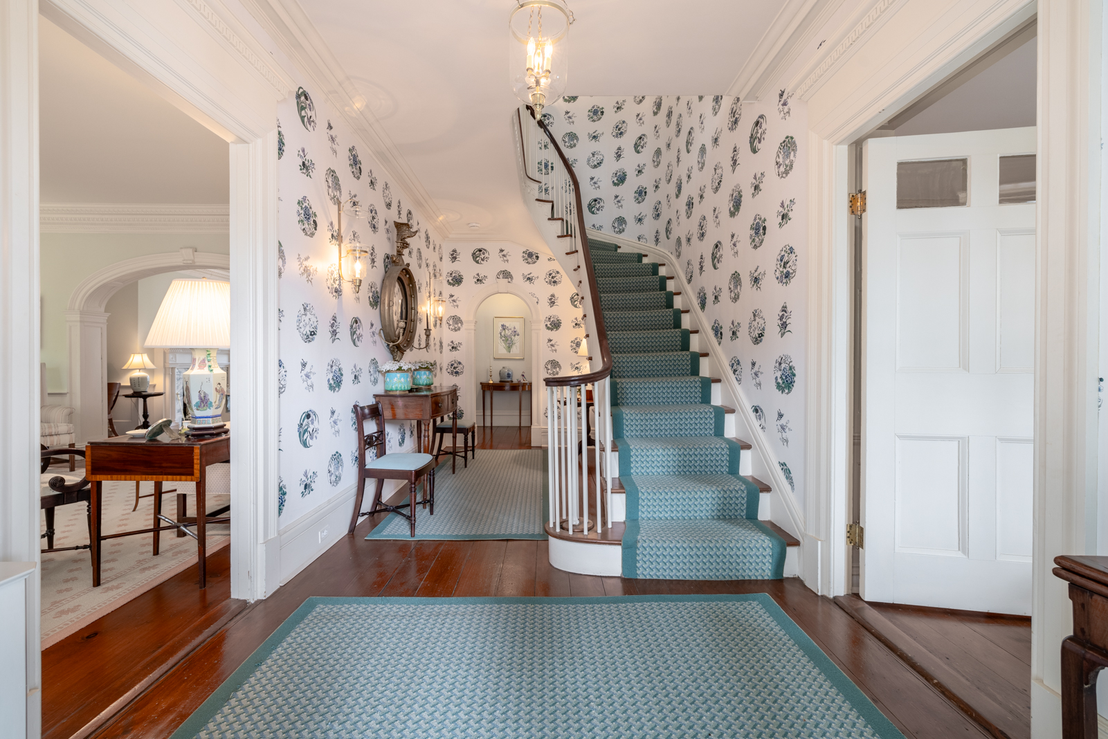 7 Pleasant Street Nantucket, MA 02554 - Photo 4 of 50