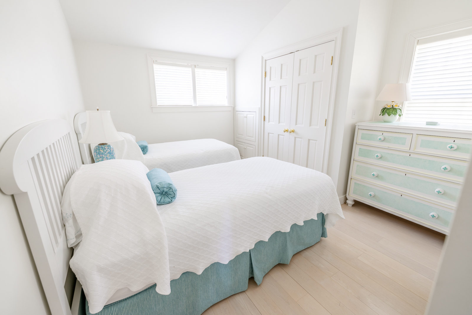 7 Pleasant Street Nantucket, MA 02554 - Photo 41 of 50