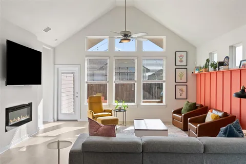 $345,000 | 233 Snowbell Street, San Marcos, TX 78666