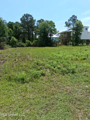 $82,500 | 506 Sears Avenue, Waveland, MS 39576