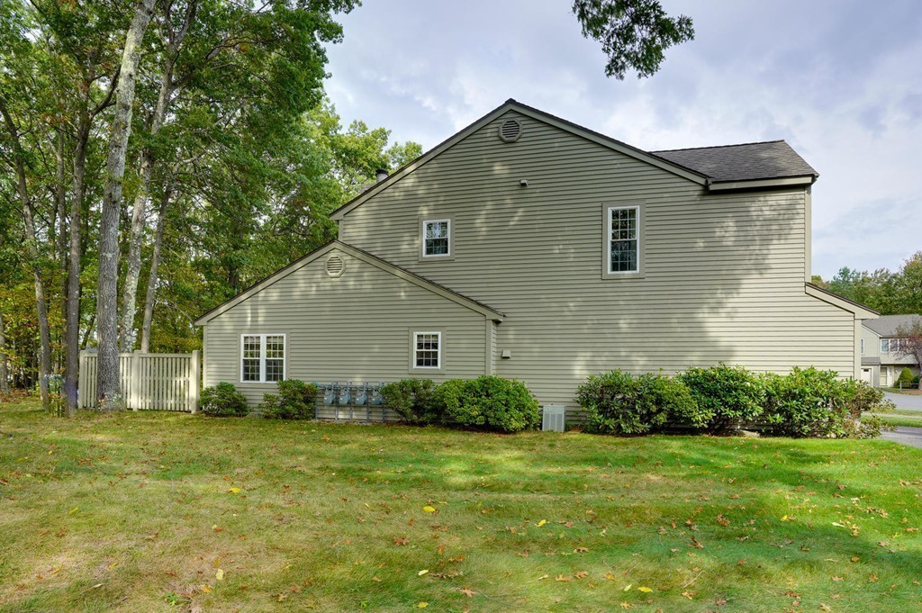 705 Ridgefield Circle, Unit A Clinton, MA 01510 - Photo 17 of 20 Gallery Image 17