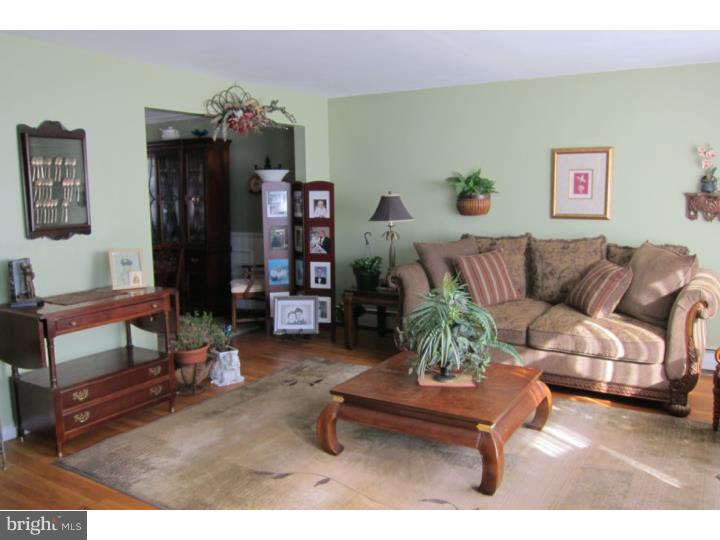 222 Lewis Road Springfield, PA 19064 - Photo 4 of 12