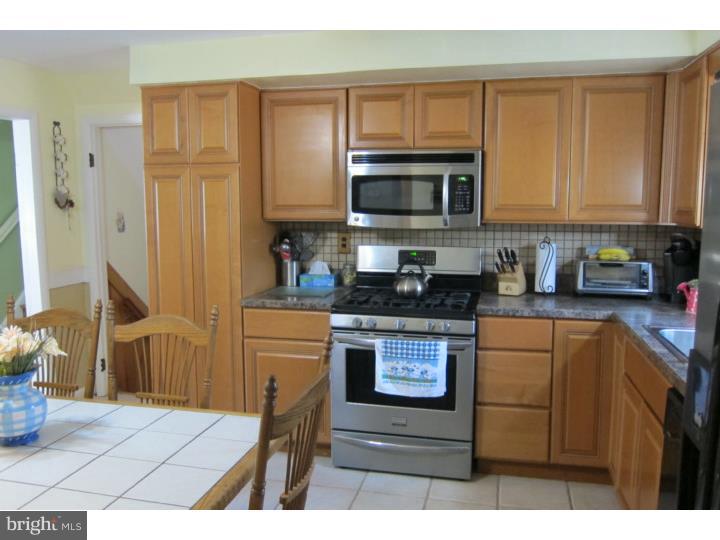 222 Lewis Road Springfield, PA 19064 - Photo 7 of 12
