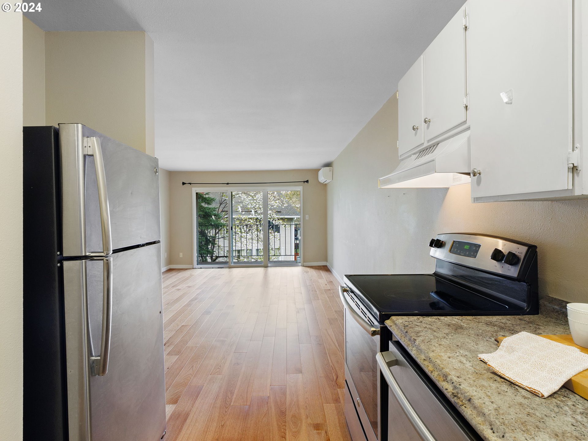 6835 Southwest Capitol Hill Road, Unit 35 Portland, OR 97219 - Photo 23 of 33 Gallery Image 23