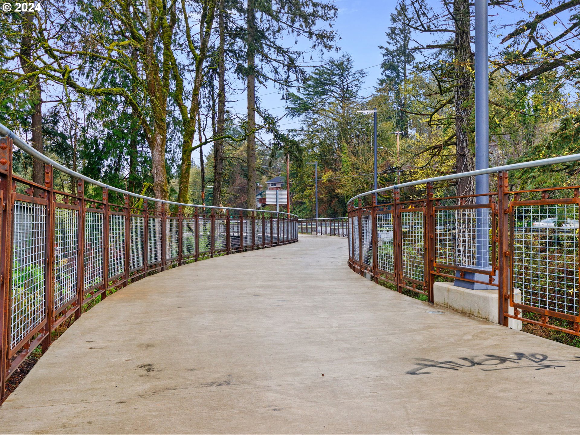 6835 Southwest Capitol Hill Road, Unit 35 Portland, OR 97219 - Photo 31 of 33 Gallery Image 31