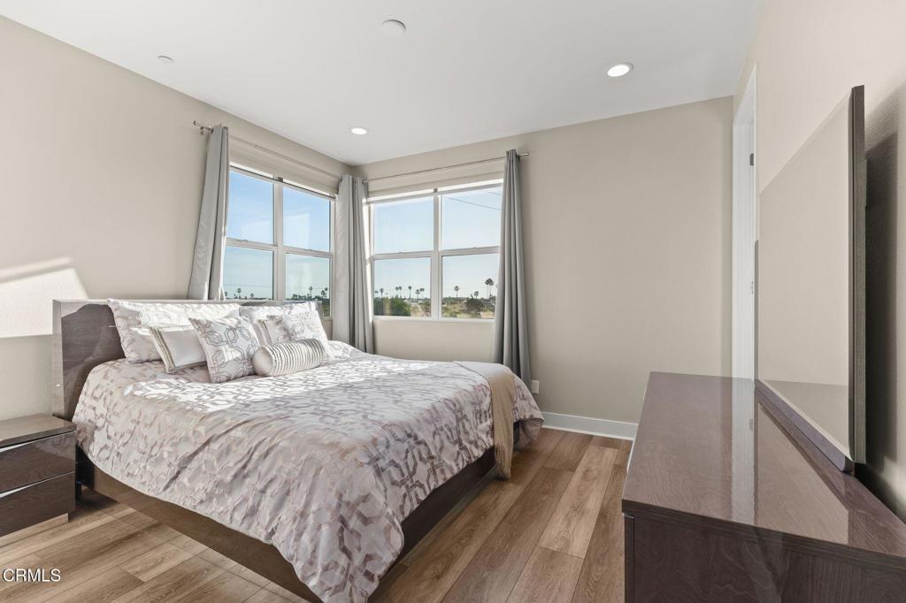 1068 Canal Street Oxnard, CA 93035 - Photo 19 of 39 1068_Canal_St-35