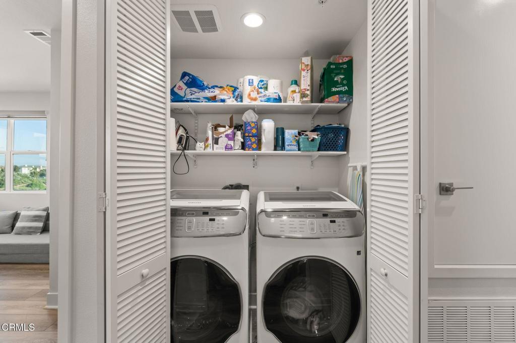 1068 Canal Street Oxnard, CA 93035 - Photo 31 of 39 1068_Canal_St-50