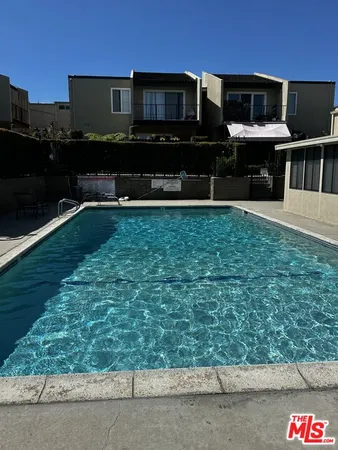 $2,000 | 3422 Maricopa Street, Unit 219, Torrance, CA 90503