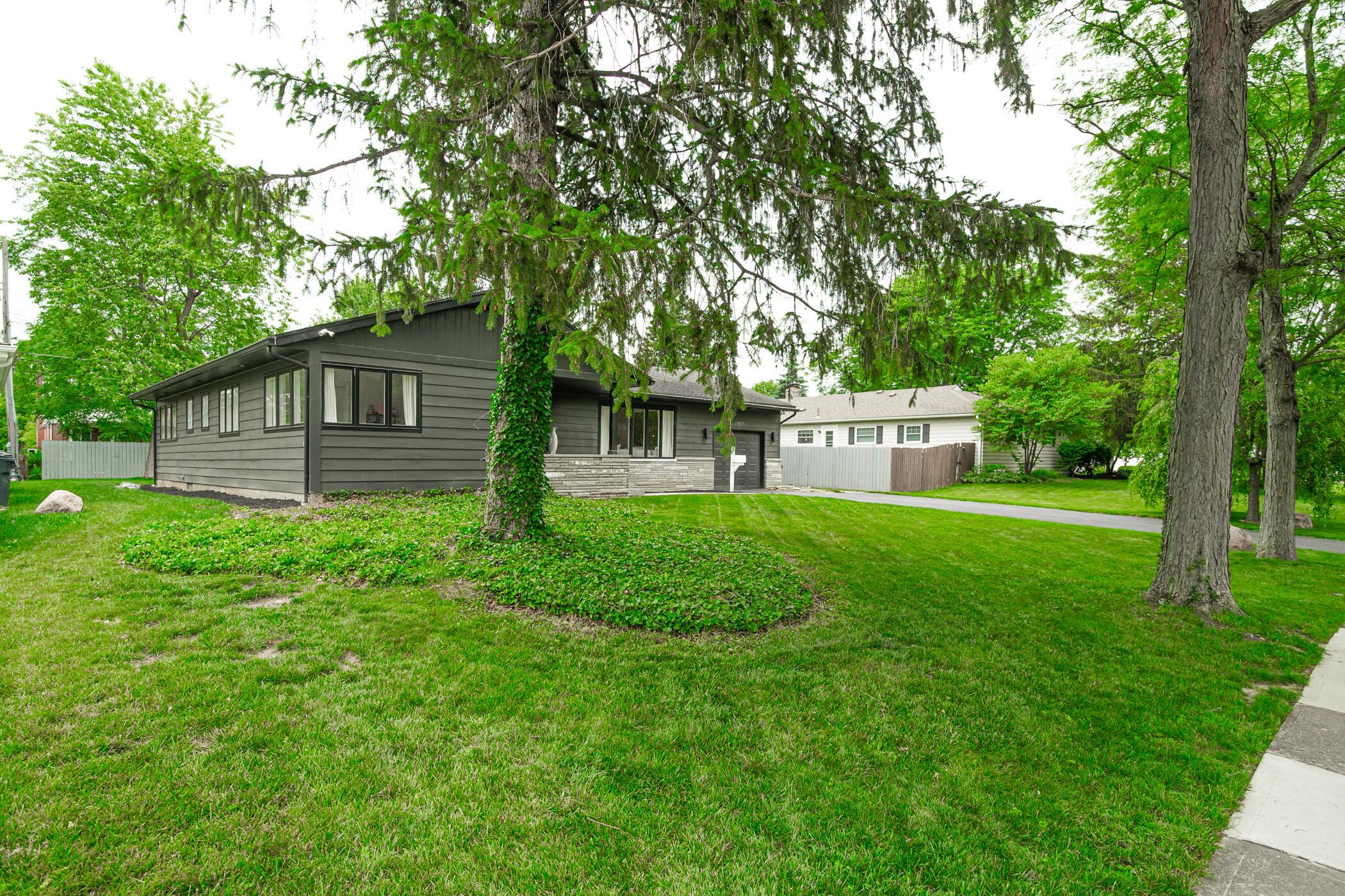 2635 Mt Holyoke Road Columbus, OH 43221 - Photo 41 of 42 2635 Mount Holyoke 053
