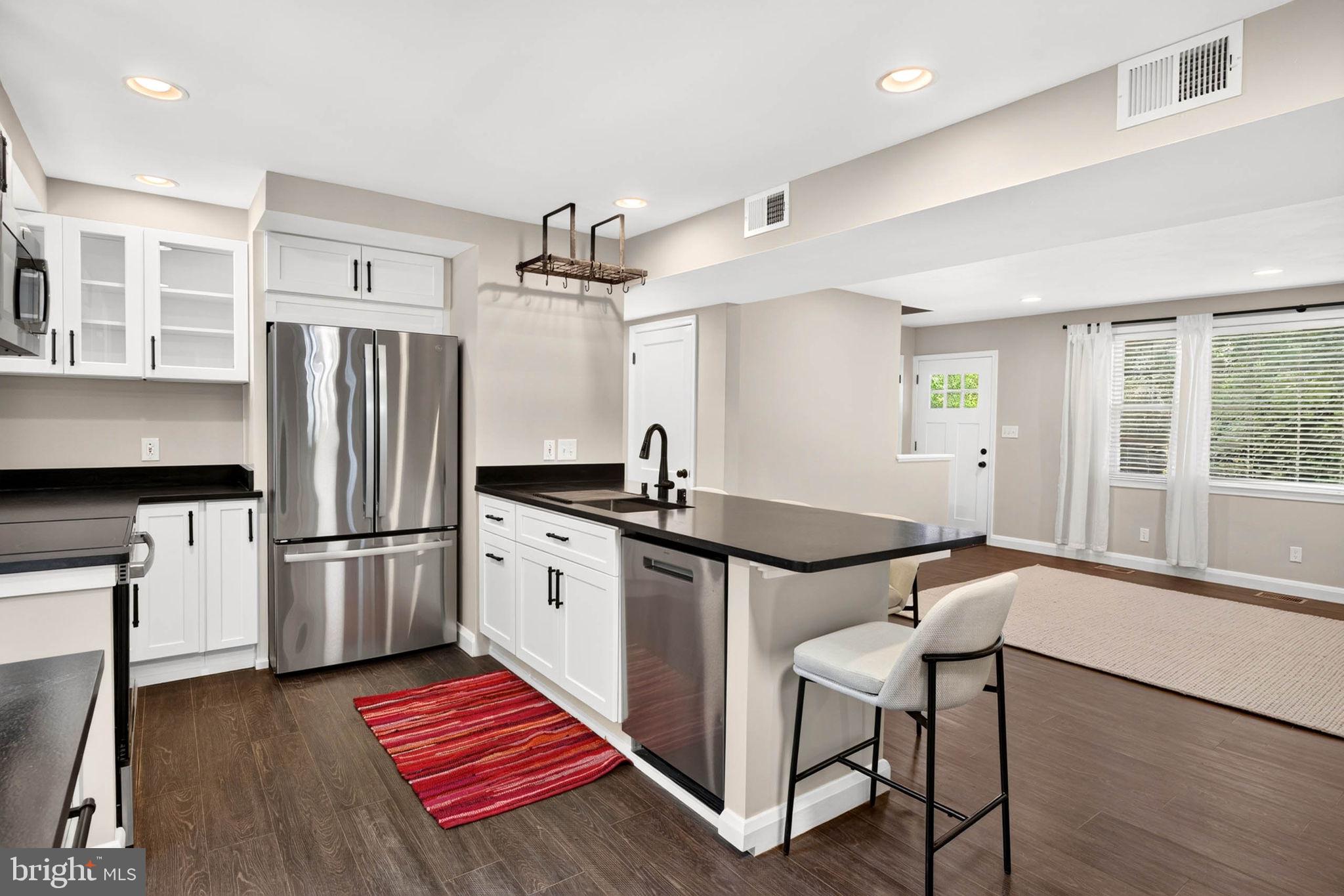 515 South Rolling Road Baltimore, MD 21228 - Photo 14 of 72 Gallery Image 14