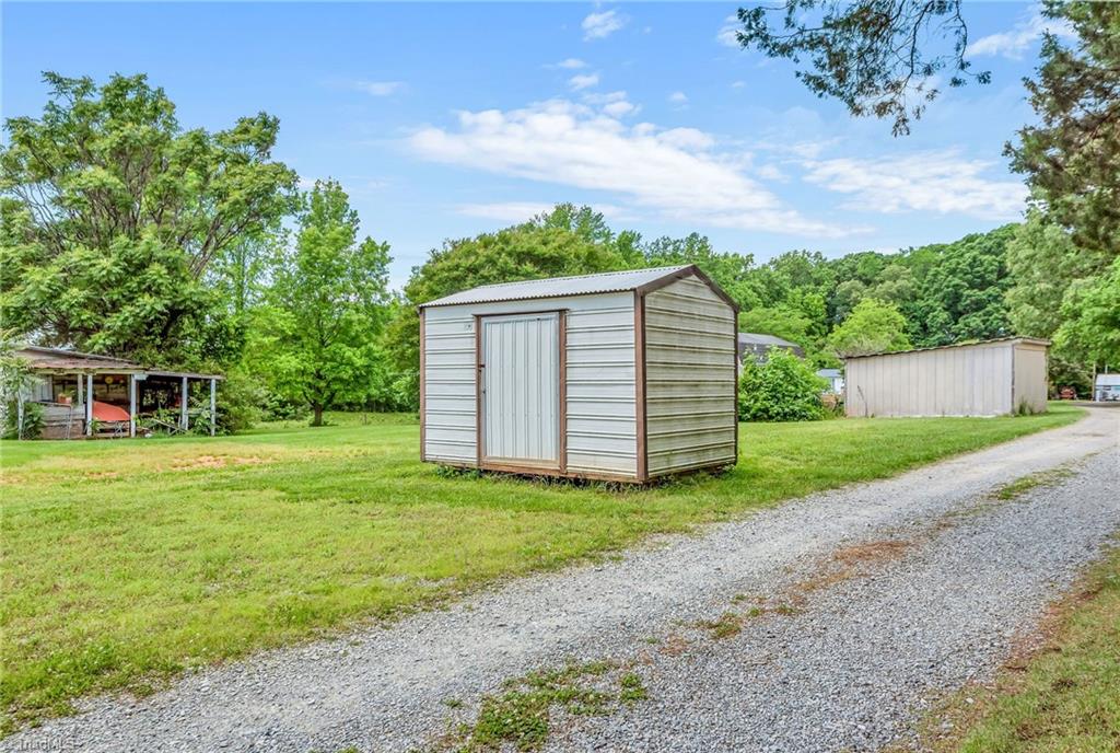 668 Zimmerman Road Lexington, NC 27295 - Photo 19 of 31 Gallery Image 19