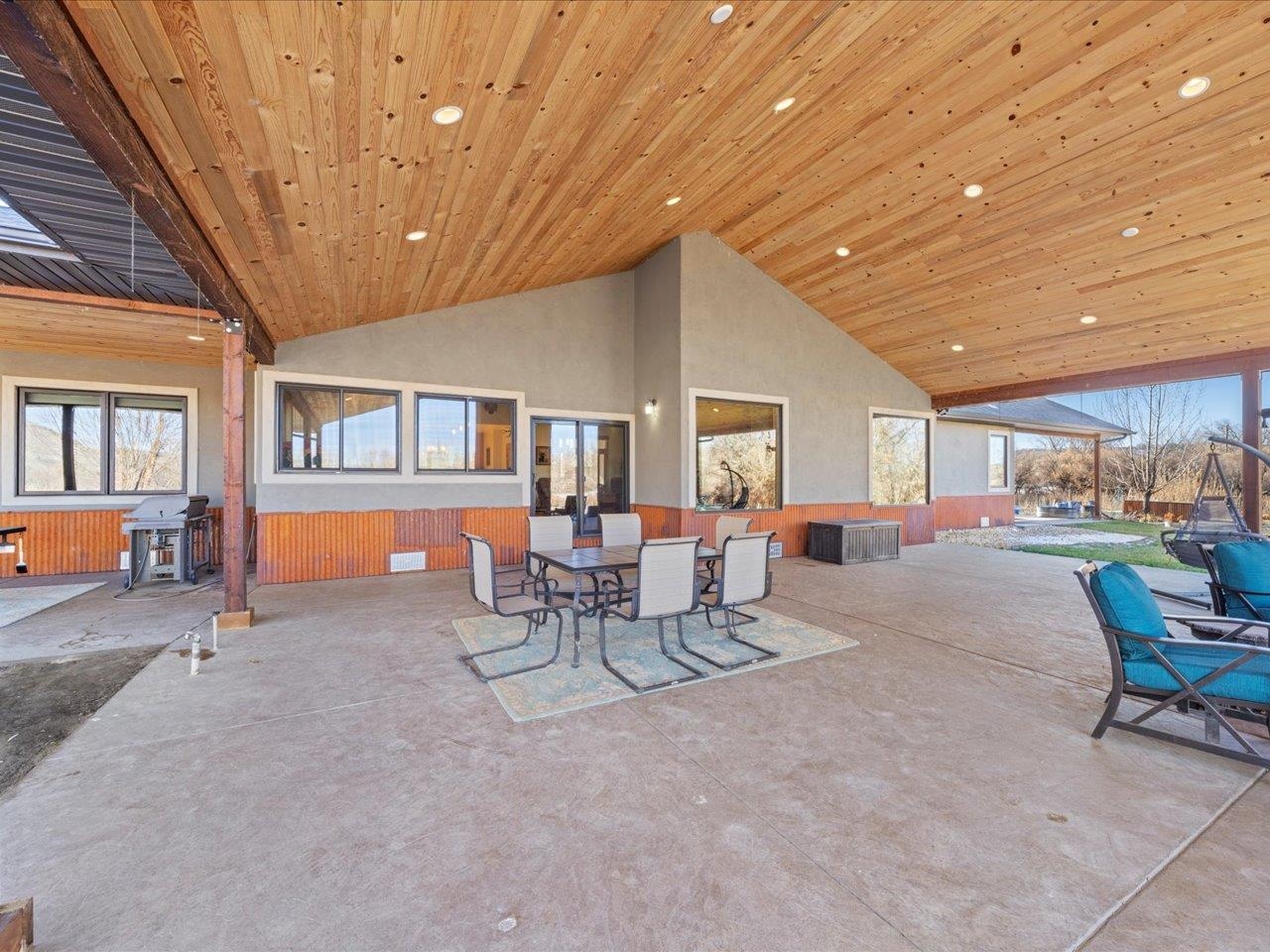 7528 South River Road Olathe, CO 81425 - Photo 34 of 40