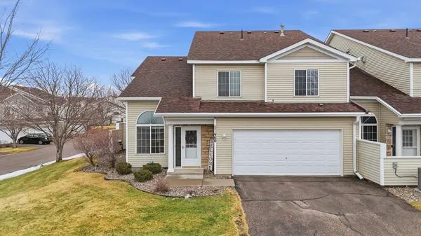 $286,500 | 1900 Magnolia Place, Hudson, WI 54016