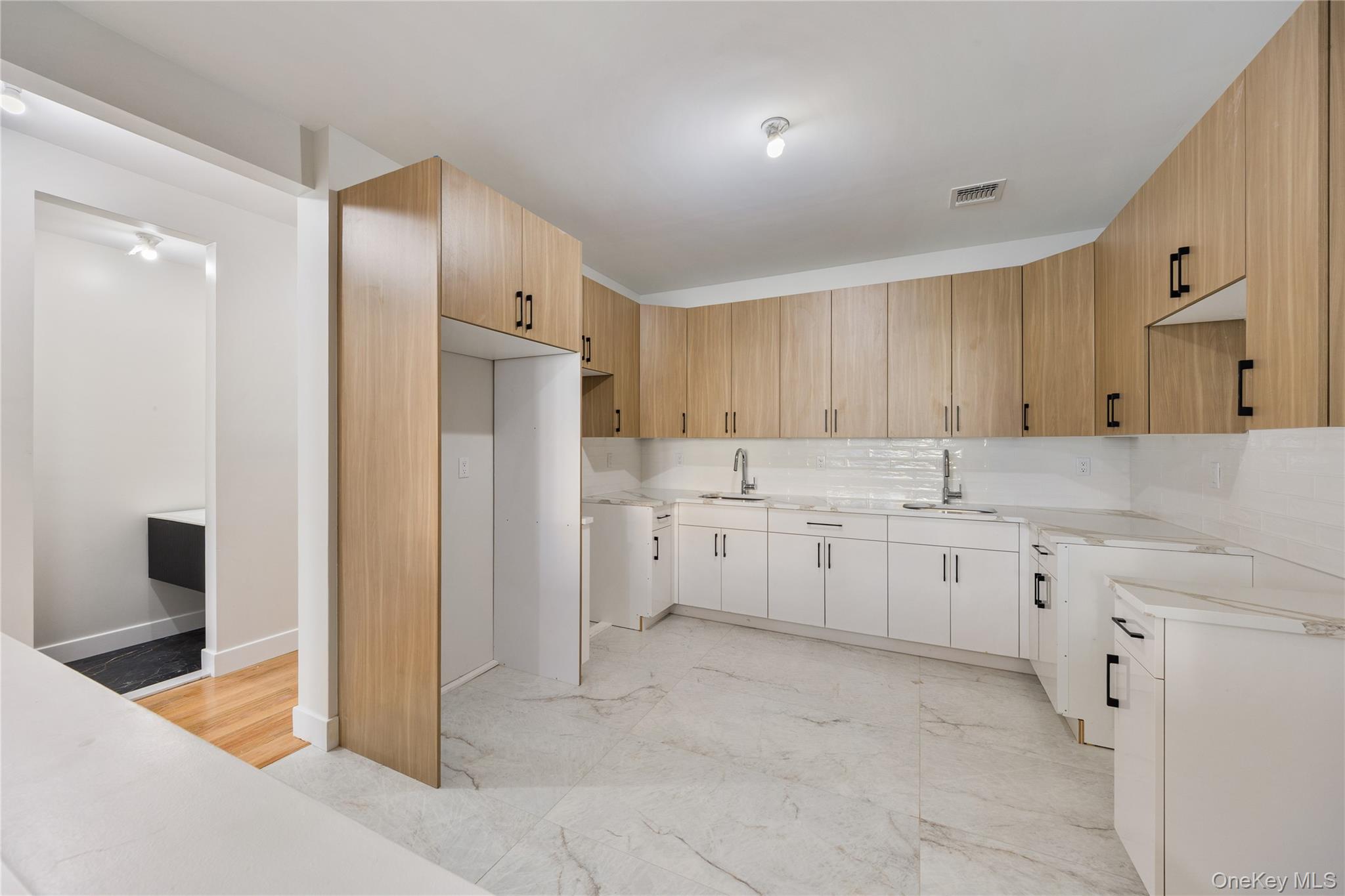 17 Lazer Court, Unit 103 Spring Valley, NY 10977 - Photo 16 of 36