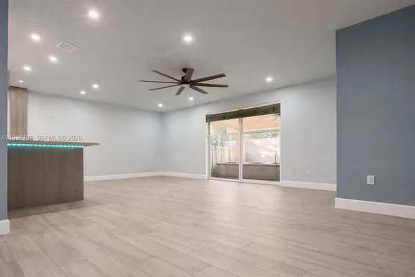 $5,000 | 11369 Northwest 73rd Terrace, Unit 11369, Doral, FL 33178