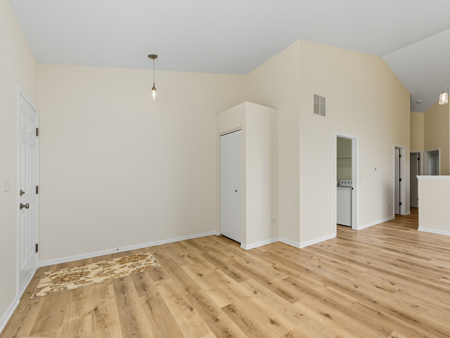 2813 Hoffman Street Plano, IL 60545 - Photo 13 of 27 a view of empty room