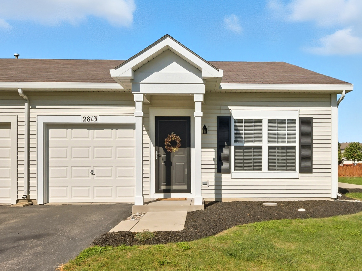 2813 Hoffman Street Plano, IL 60545 - Photo 2 of 27 a front view of a house