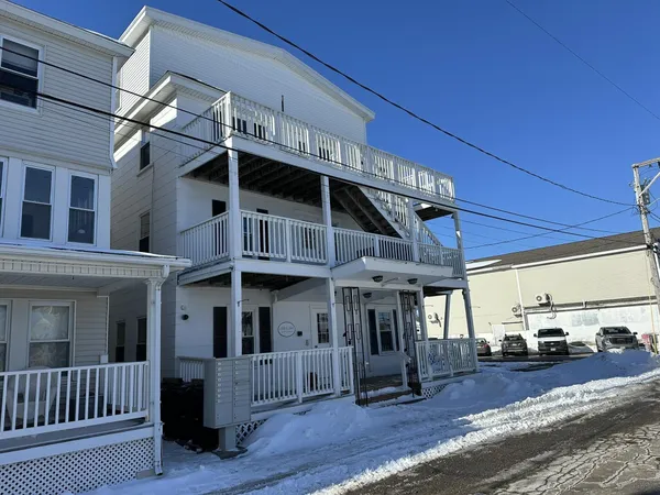 $225,000 | 5 Kinney Avenue, Unit 304, Old Orchard Beach, ME 04064