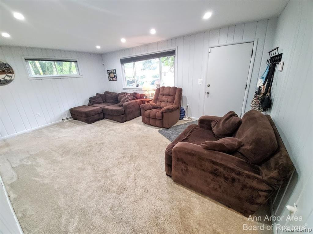 8570 Orchard Road Pinckney, MI 48169 - Photo 3 of 12 Photo 3