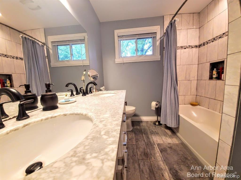 8570 Orchard Road Pinckney, MI 48169 - Photo 9 of 12 Photo 9
