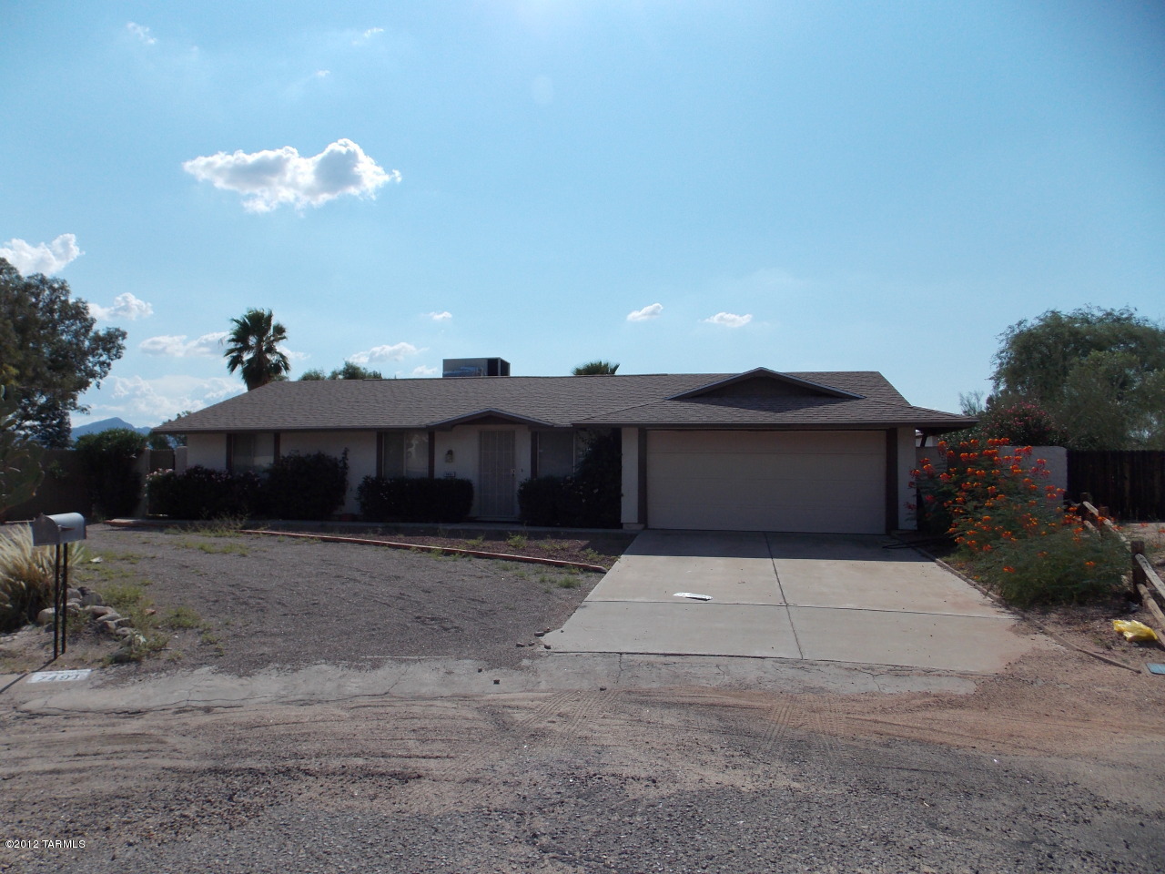 7491 North Juniper Road Tucson, AZ 85741 - Photo 1 of 23 Gallery Image 1