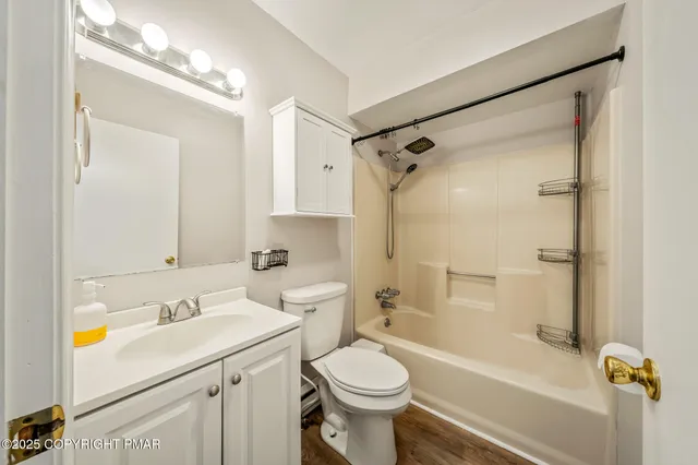 $314,900 | 104 Lakeview Drive, Dingmans Ferry, PA 18328