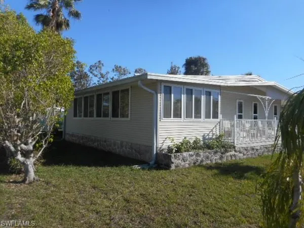 $1,000 | 5731 Captain John Smith Loop, North Fort Myers, FL 33917