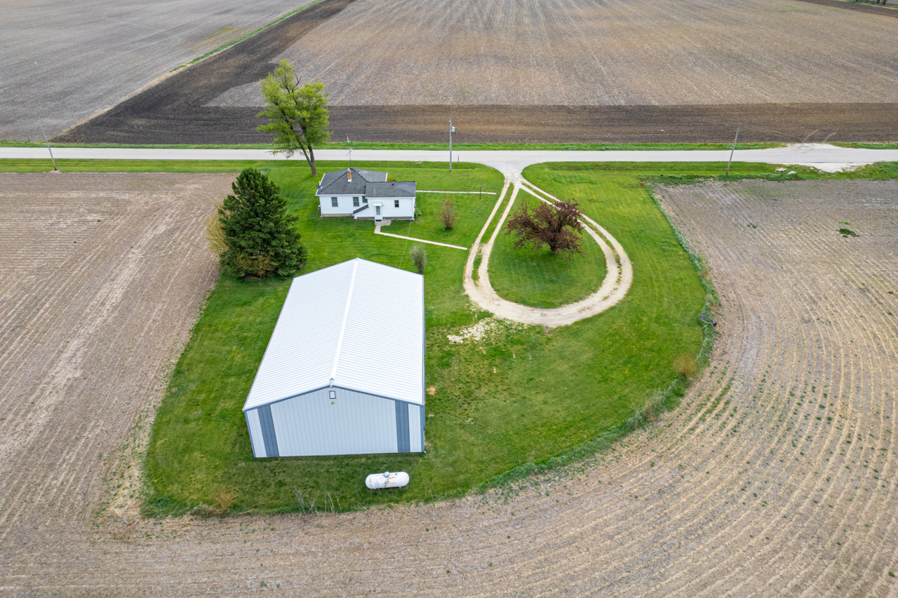 21137 Fenstermaker Road Sycamore, IL 60178 - Photo 26 of 31