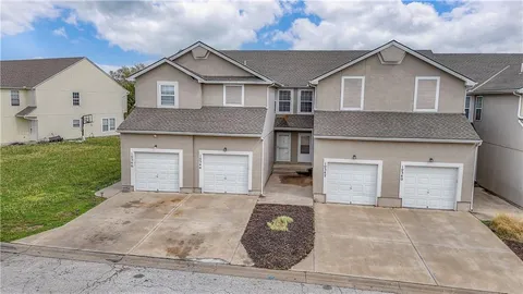 $222,000 | 10344 Sloan Avenue, Kansas City, KS 66109