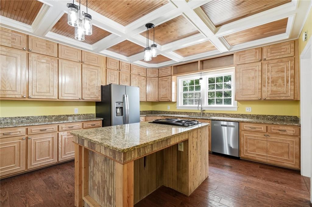 135 Grogan Road Northeast White, GA 30184 - Photo 8 of 27