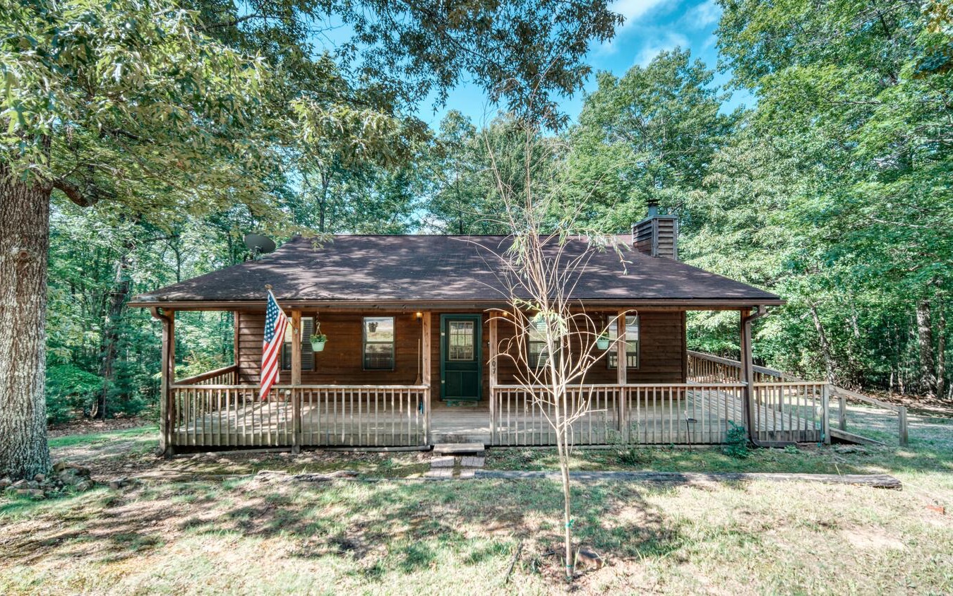 107 Pit Road Blairsville, GA 30512 - Photo 1 of 43 Main View