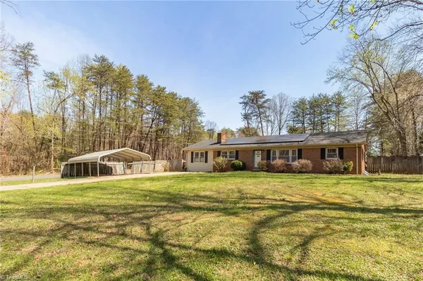 $285,000 | 8225 Easley Road, Walnut Cove, NC 27052